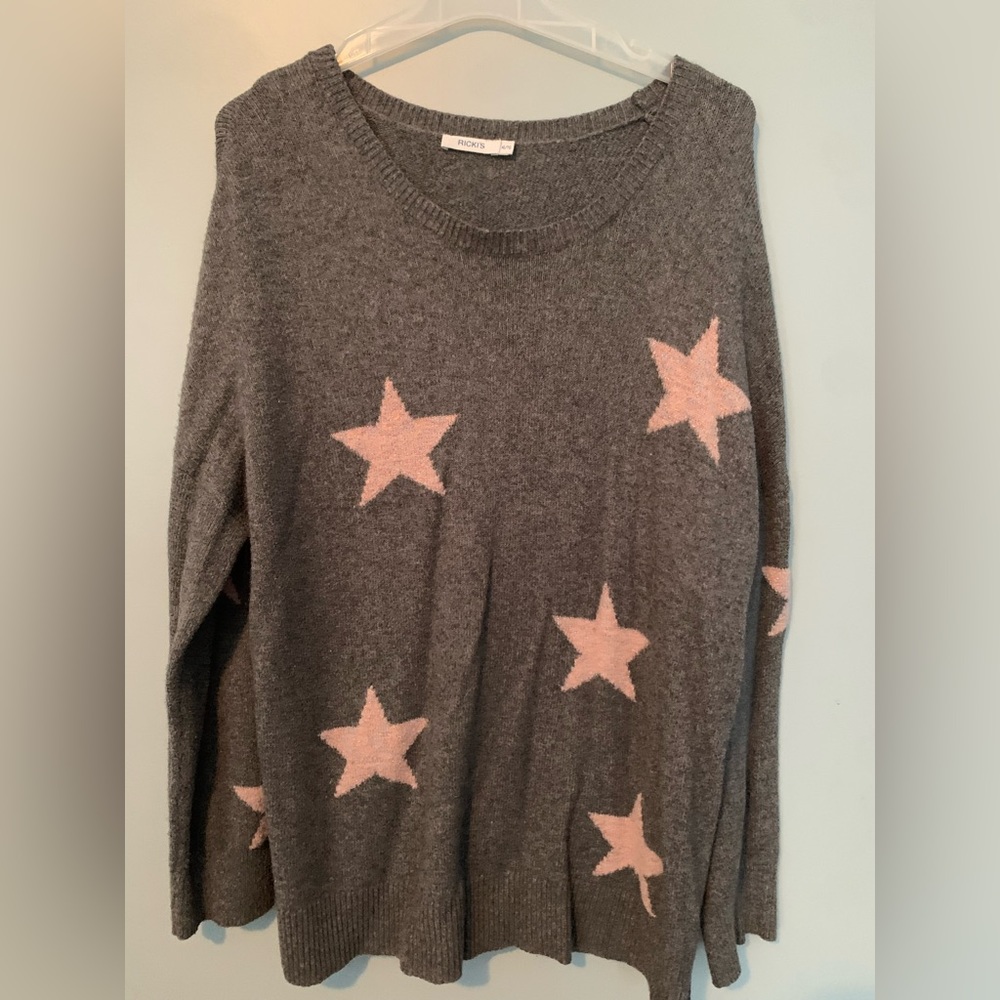 Rickis gray and pink sweater